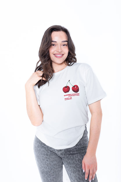 wit t-shirt met design roofd cherry picked perfection op de voorkant